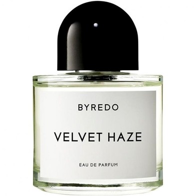 Velvet Haze Byredo восточно-древесный аромат унисекс 2017 года. Основные ноты: бергамот, кокос, гибискус, османтус, пачули, тубероза, мускус, амбретта, пачули, какао, кашмеран.

