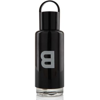 Black Series B Blood Concept - кожаный аромат, создан для мужчин и женщин. Основные ноты композиции: амброксан, порох, чай, ройбос, иноки, дерево гуаяк, кожа.
